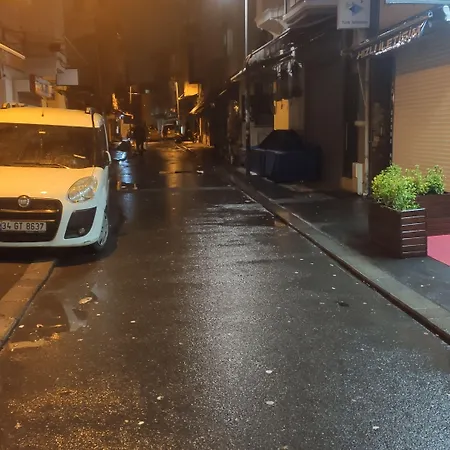 Ada 2* Istanbul