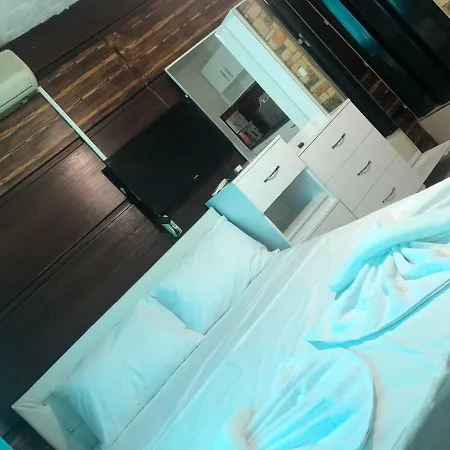 شقة فندقية Ada 2*