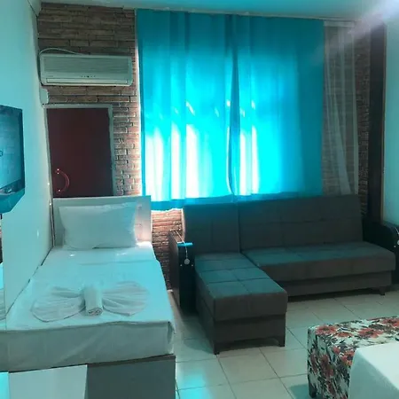 Aparthotel Ada 2*