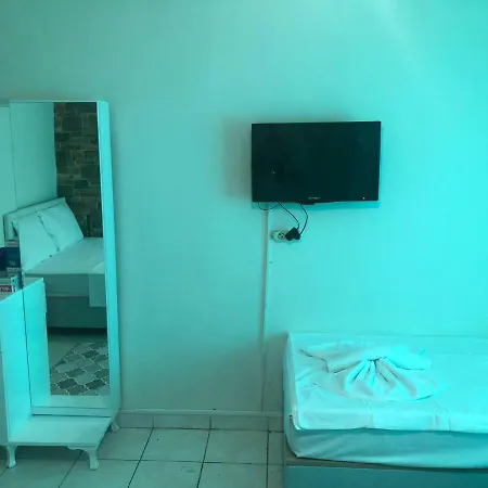 Ada Aparthotel 2*