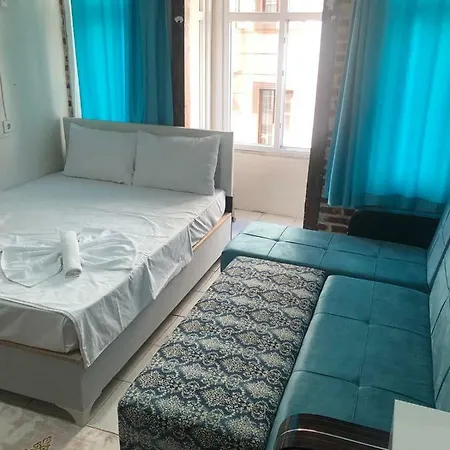 Aparthotel Ada 2*