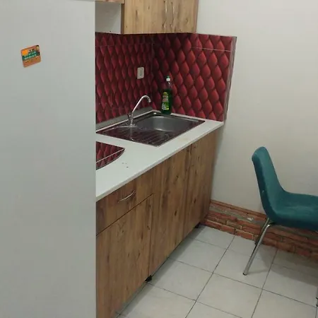Ada Aparthotel 2*