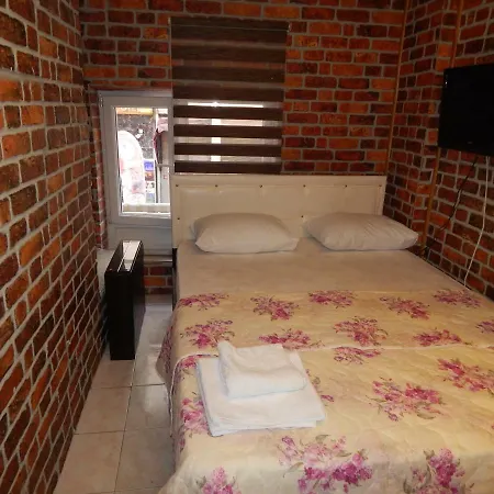 Ada Aparthotel
